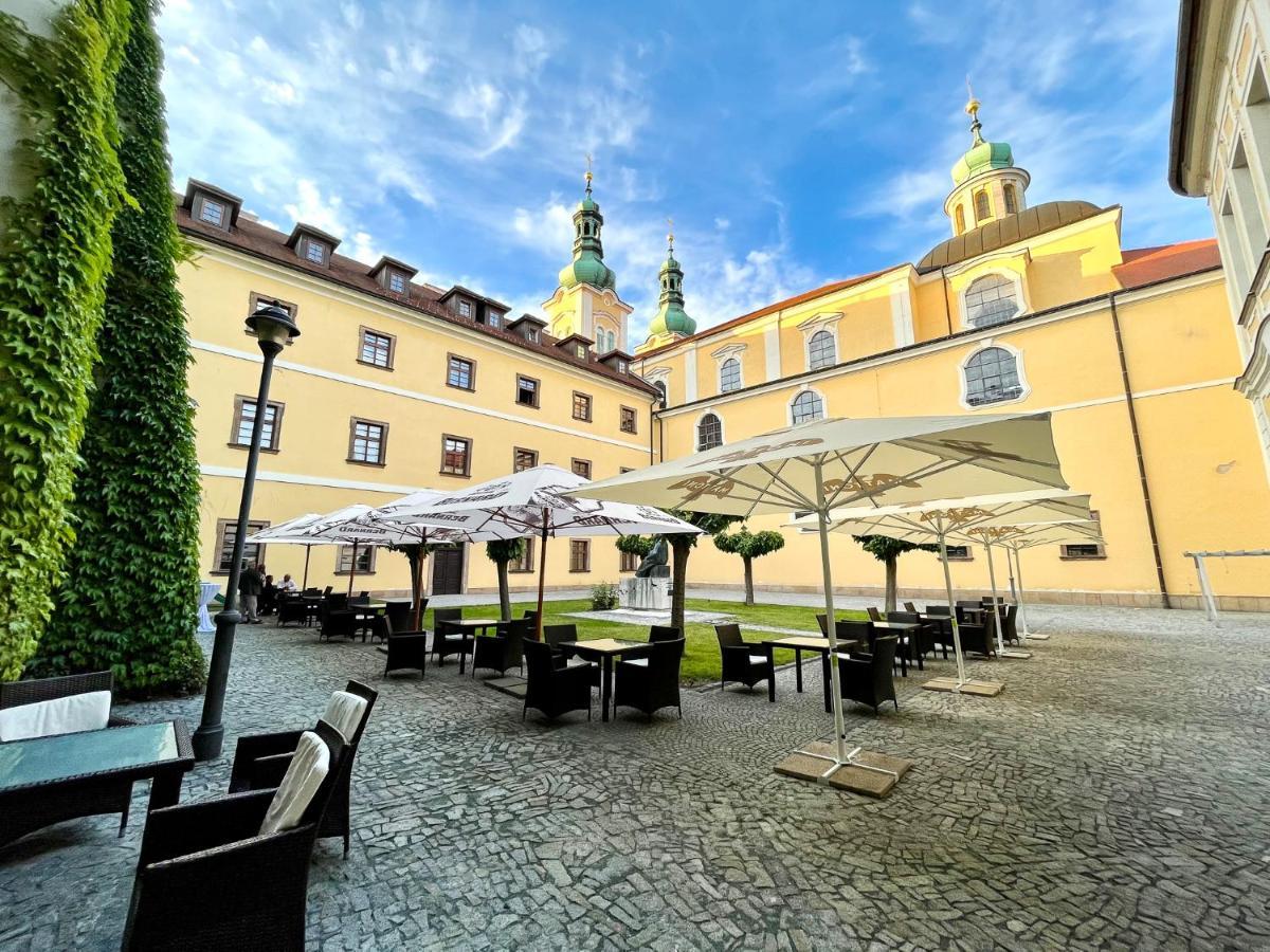 Nove Adalbertinum Hradec Králové Exterior foto