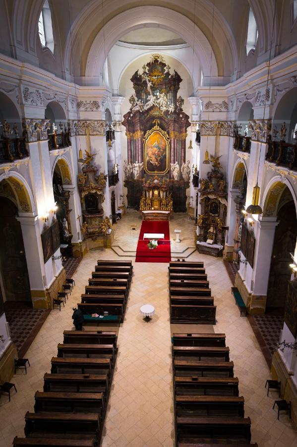 Nove Adalbertinum Hradec Králové Exterior foto